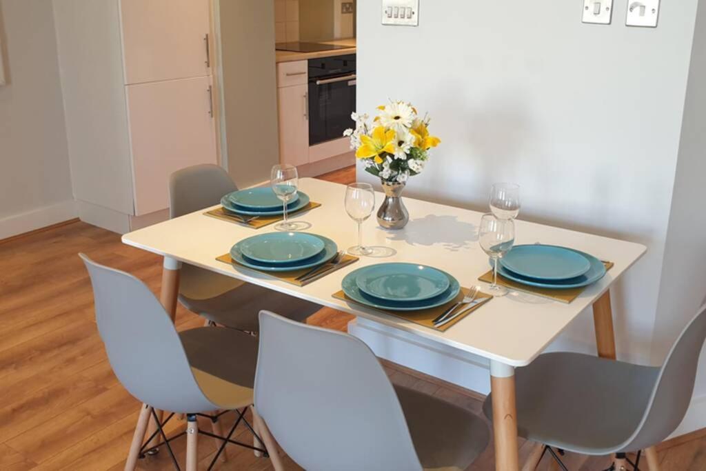 Modern&spacious Swansea centre apartment Exterior foto